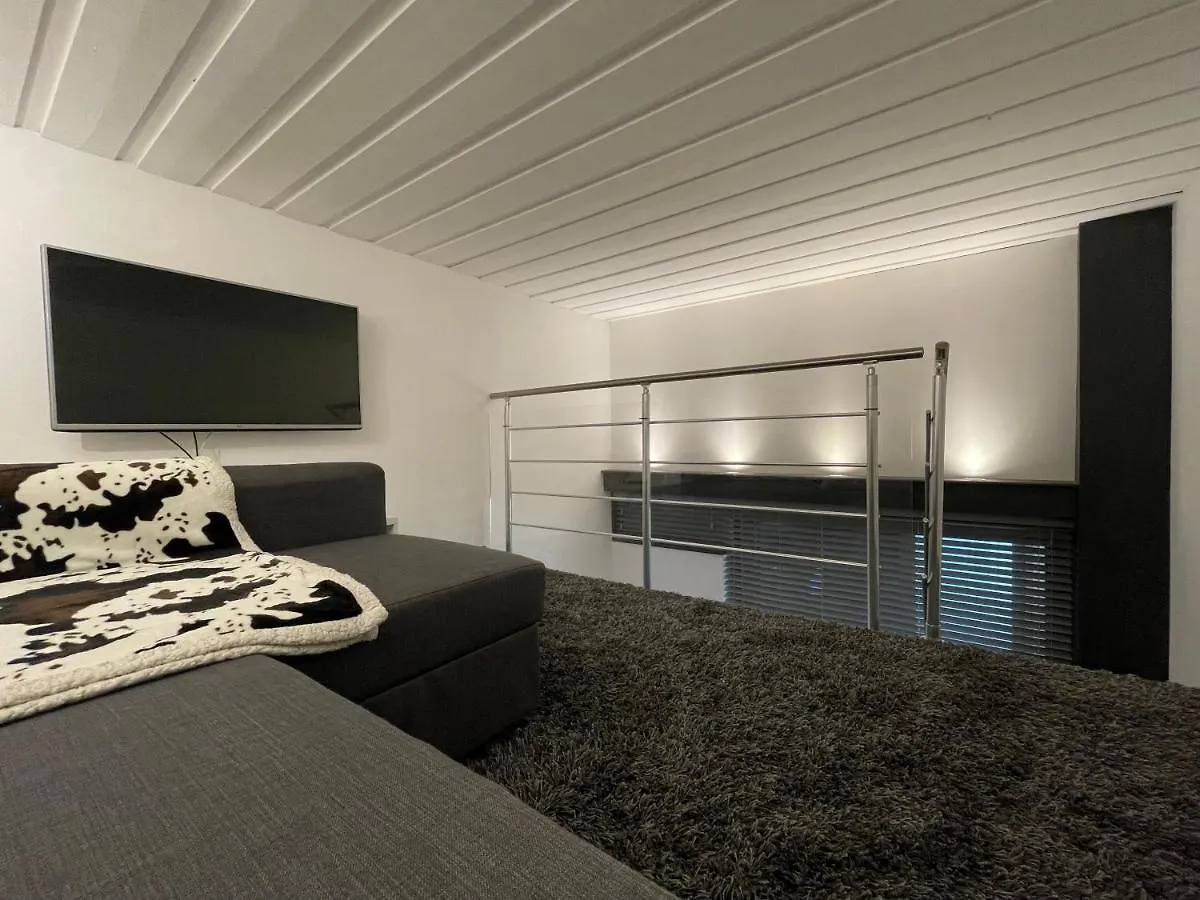 Ski In-Ski Out! Spacious & Stylish Apartment For 8 In The Heart Of Lavachet تينْيِ