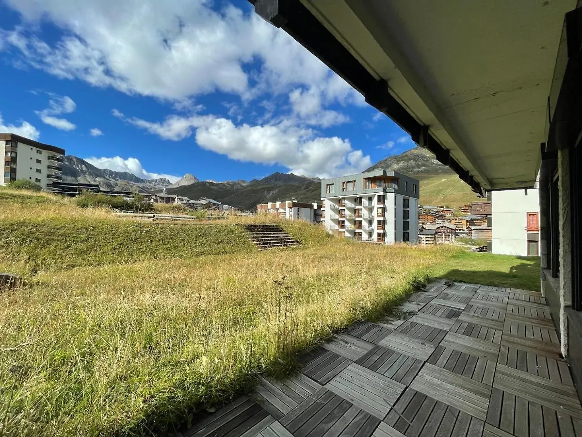 Ski In-Ski Out! Spacious & Stylish Apartment For 8 In The Heart Of Lavachet تينْيِ فرنسا
