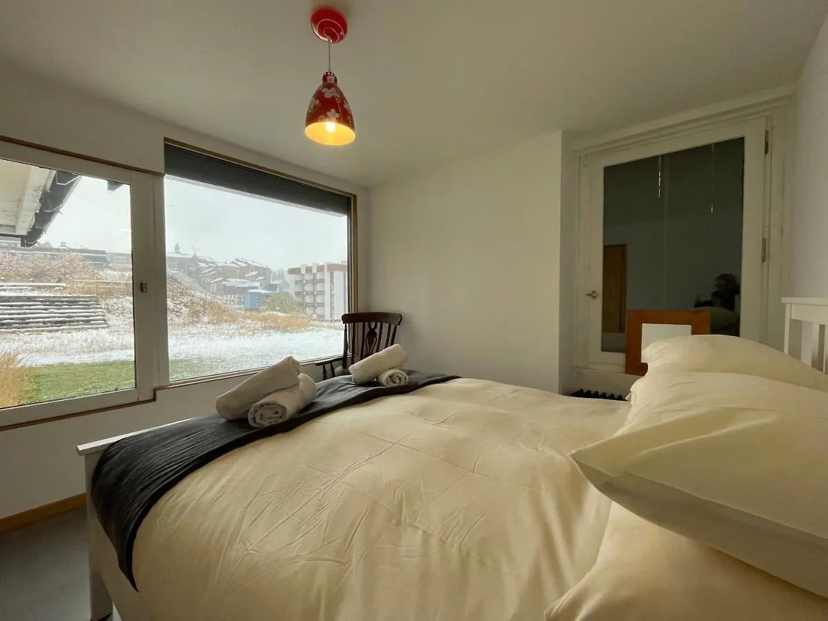 Ski In-Ski Out! Spacious & Stylish Apartment For 8 In The Heart Of Lavachet تينْيِ