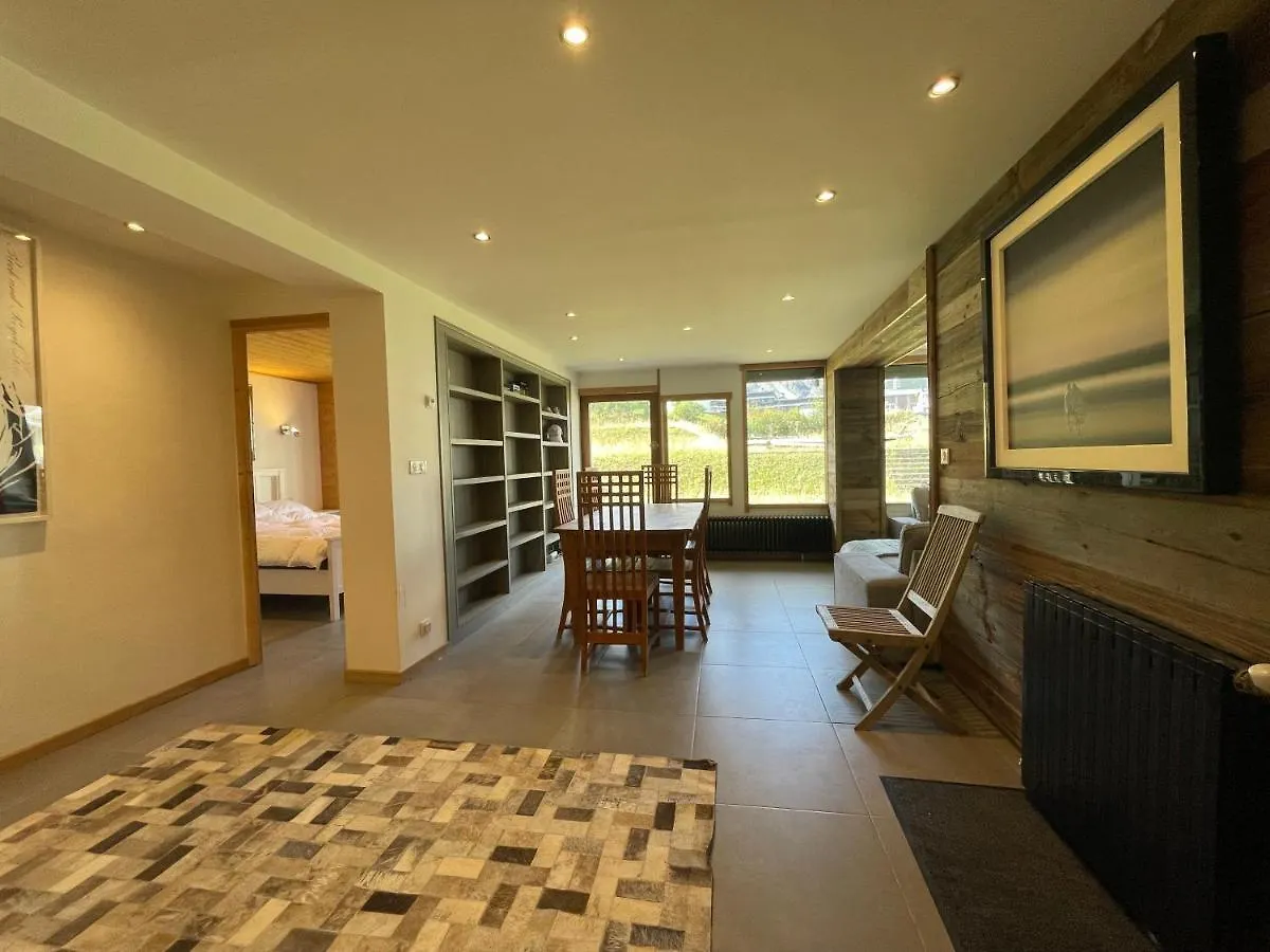 Ski In-Ski Out! Spacious & Stylish Apartment For 8 In The Heart Of Lavachet تينْيِ