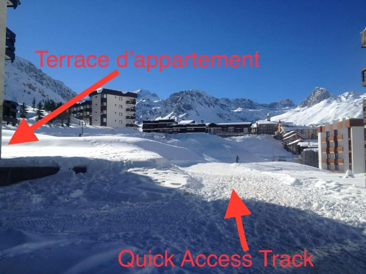 Ski In-Ski Out! Spacious & Stylish Apartment For 8 In The Heart Of Lavachet تينْيِ